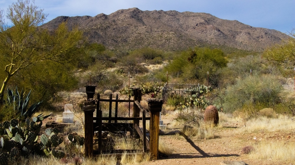 An,Arizona,Cemetery,At,The,Ghost,Town,Of,Congress,,With