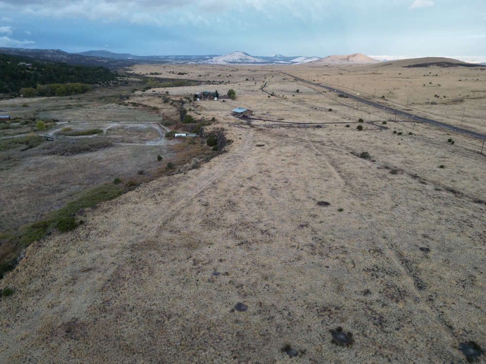 View,Of,Dormant,Volcanoes,And,Pastures,Near,Eagar,,Arizona