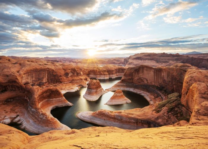Reflection,Canyon,In,Powell,Lake,,Usa