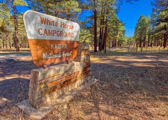 The,Entrance,Sign,For,The,White,Horse,Lake,Campground,In