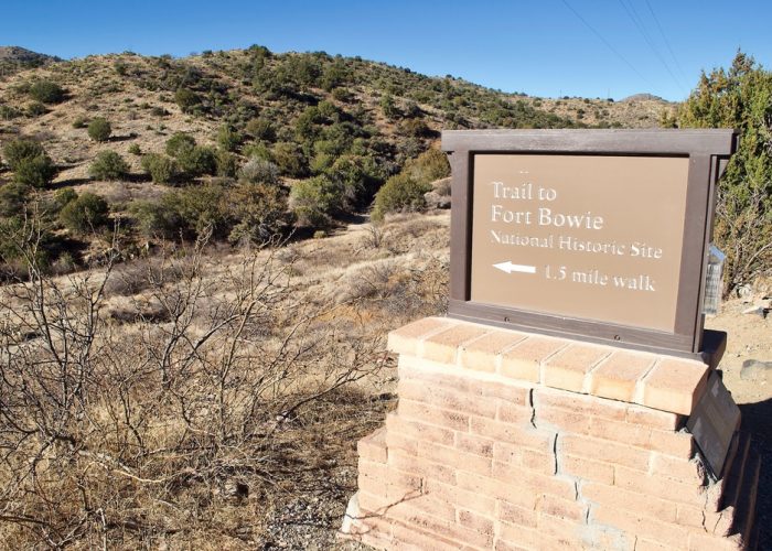 Sign,From,The,Parking,Area,Directs,Visitors,To,Fort,Bowie